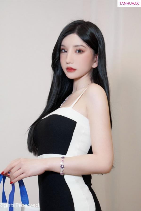 周于希dummy  [XiuRen]高清写真图 2023.02.24 No.6323 周于希Sally 澳门旅拍第9张图片